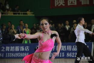 成人国标舞女生视频,国标舞女生风采展示