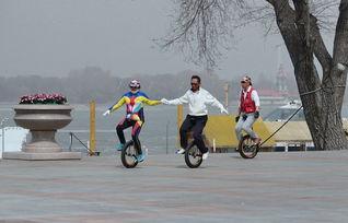 成人独轮车健身视频,跟随视频轻松入门