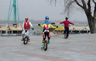 成人独轮车健身视频,跟随视频轻松入门